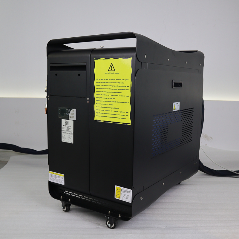 1500W 2000W 3000W Fiber Laser  - Industrial Laser For Cleaning 评论和价格