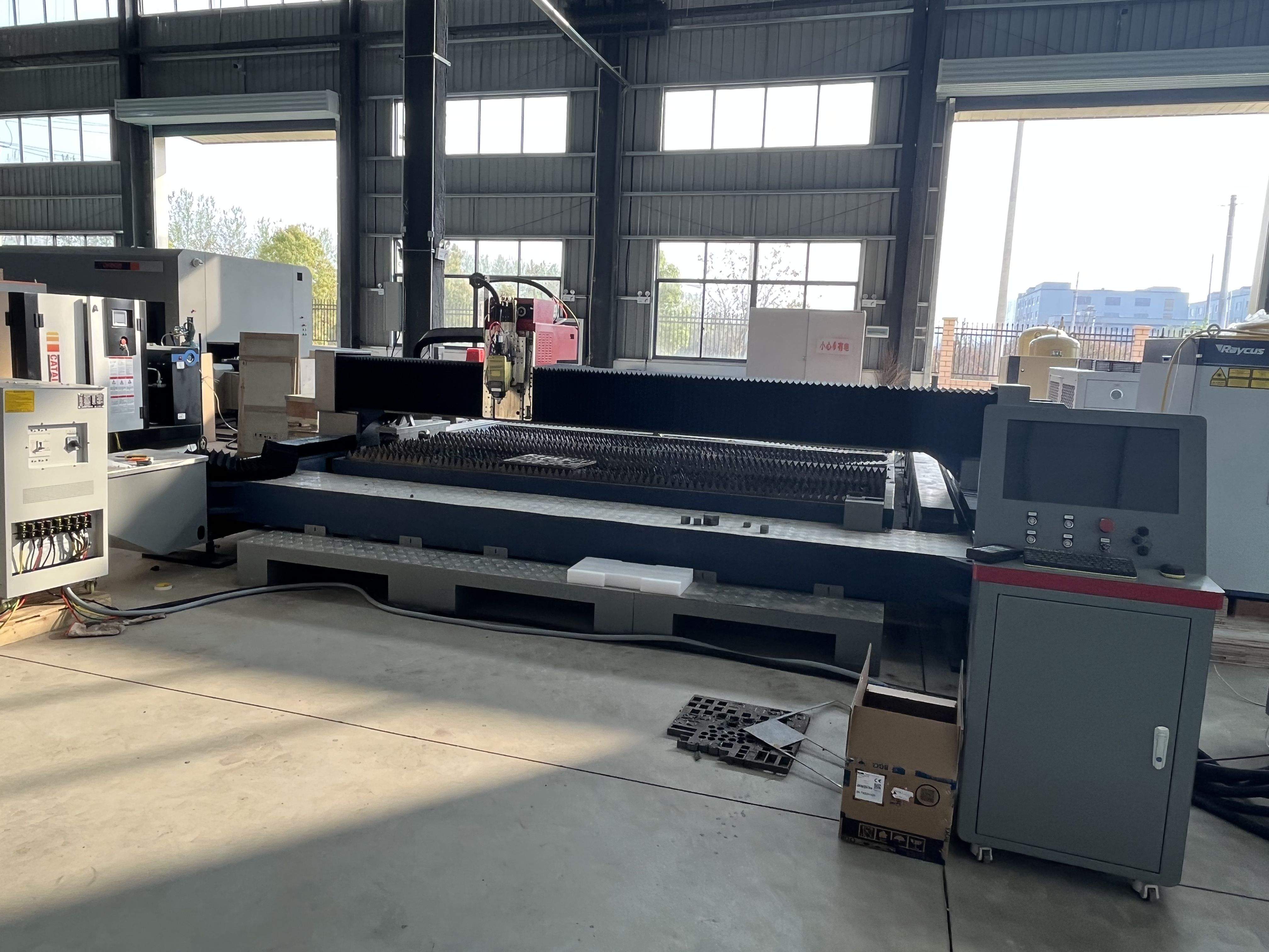3015 Fiber Laser Metal Cutting - Industrial Laser Manufacturers 评论和价格